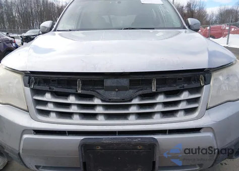 2013 Subaru Forester 2.5X Premium z USA, uszkodzony, nr VIN JF2SHADC7DH424683